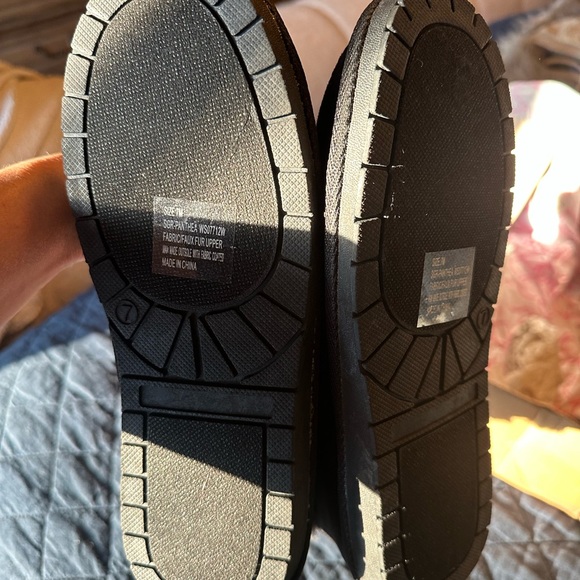 Brand new in box black boots - Picture 4 of 5